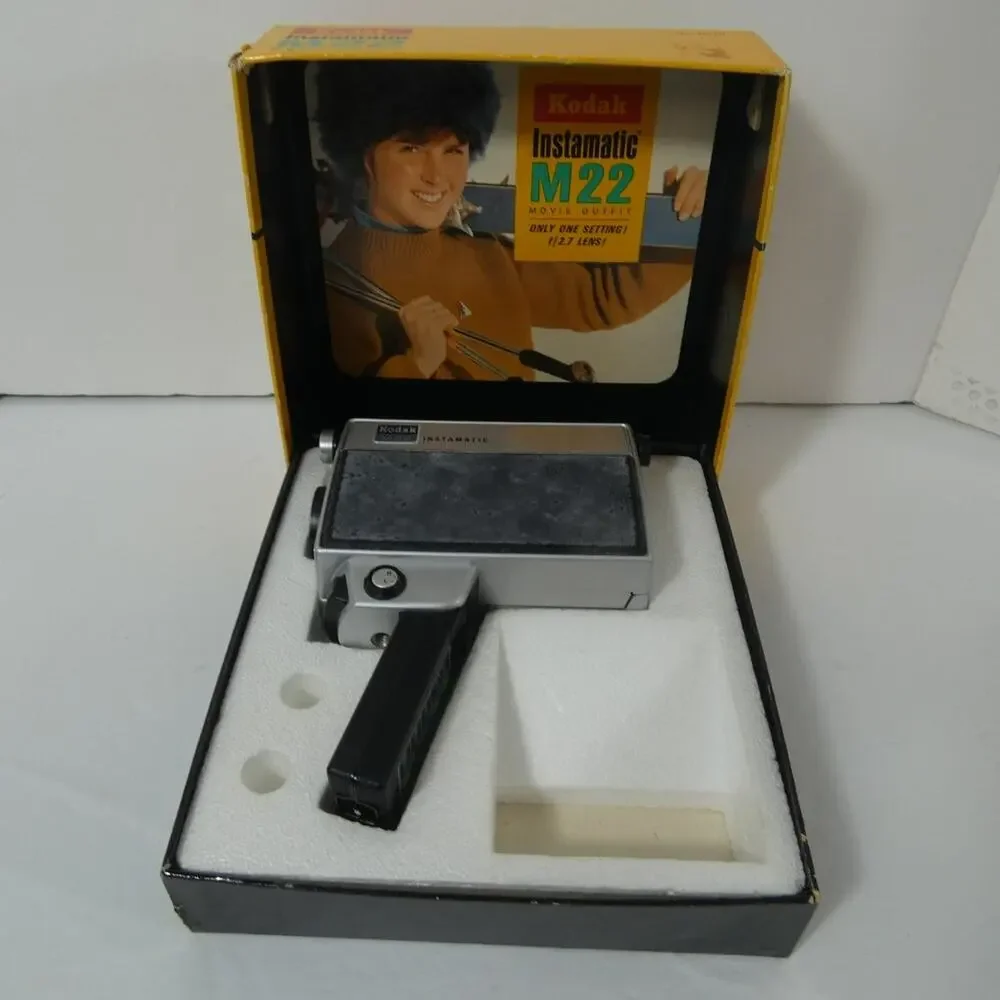 Vintage Kodak Instamatic M22 Movie Camera With Box Untested Preowned